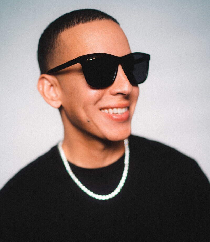 DADDY YANKEE RELEASES AN ALTERNATIVE VIDEO OF HIS HIT SINGLE “PROBLEMA” EXCLUSIVELY ON FACEBOOK